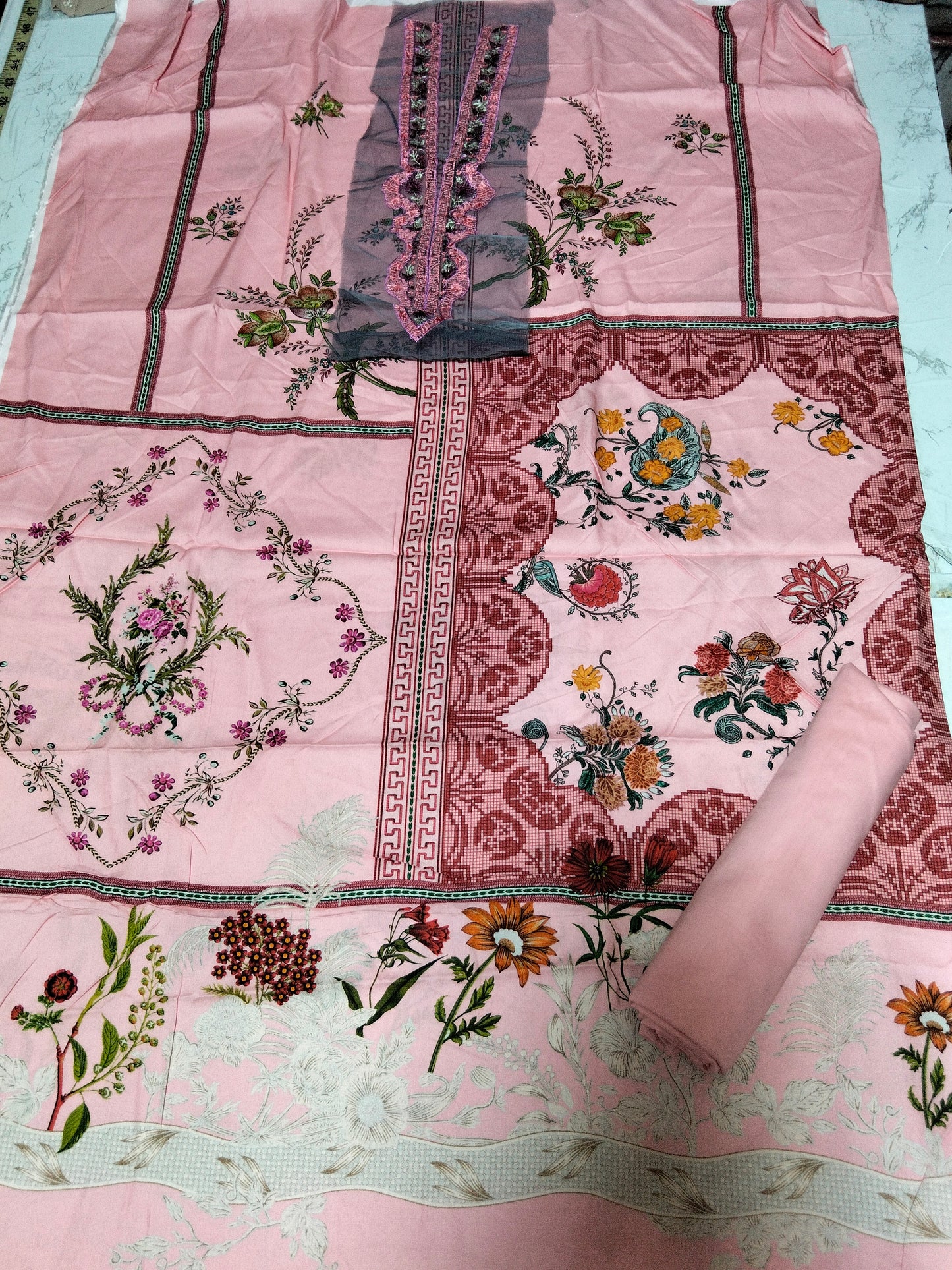 Sale Sana safinaz printed linen 2pc shirt and trouser with embroided patche
