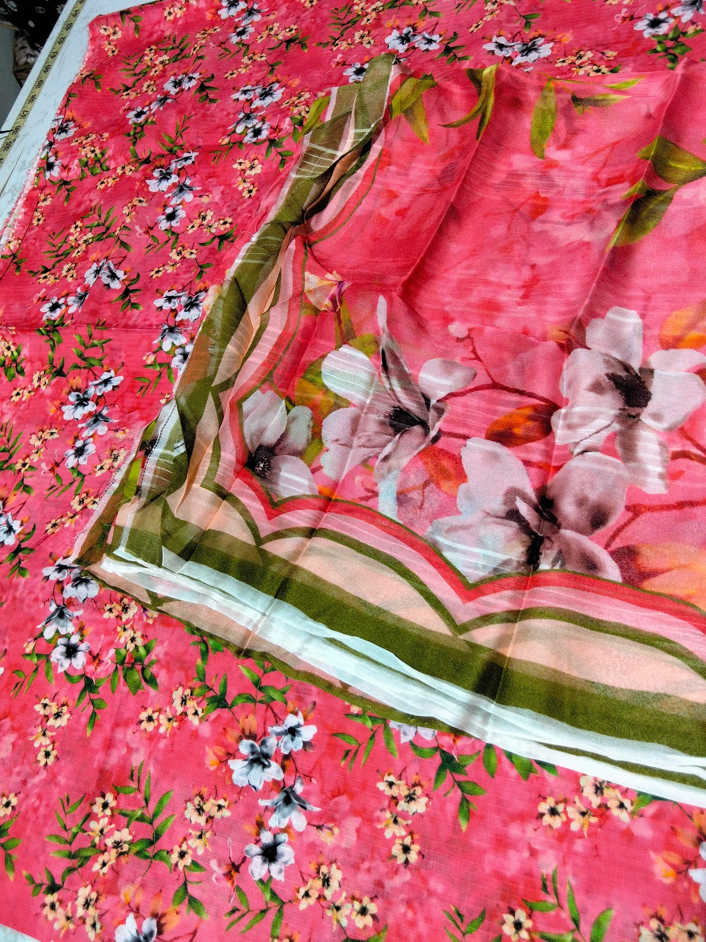 Sale Allover printed doria lawn 3pc with printed chiffon dupatta