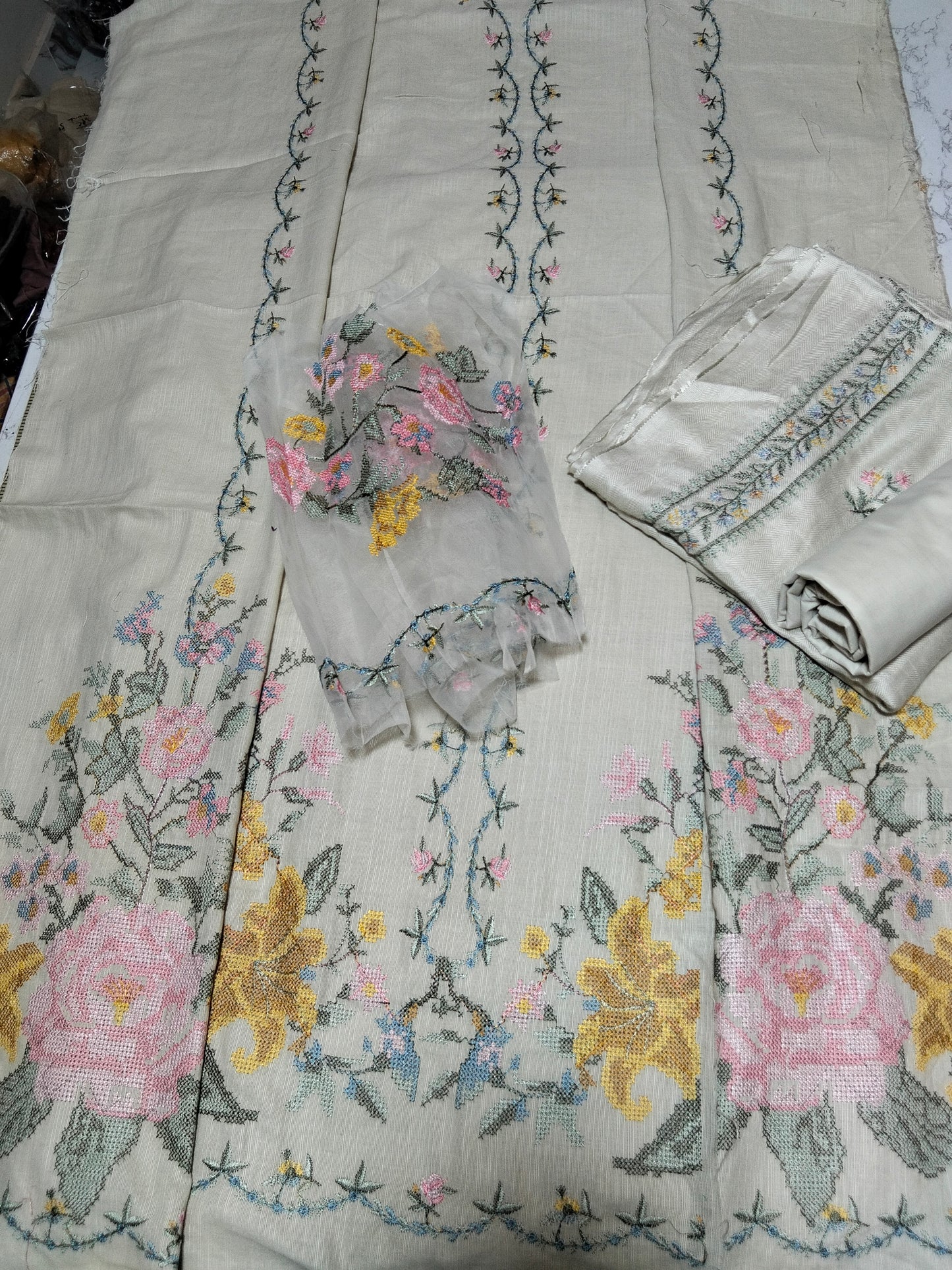 Sale Sana safinaz embroided khaddar 3pc with embroided wool shawl winter