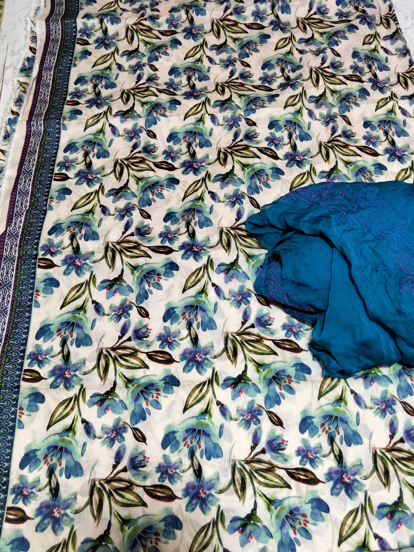 Sale printed lawn 2pc+breeze embroided pure chiffon dupatta