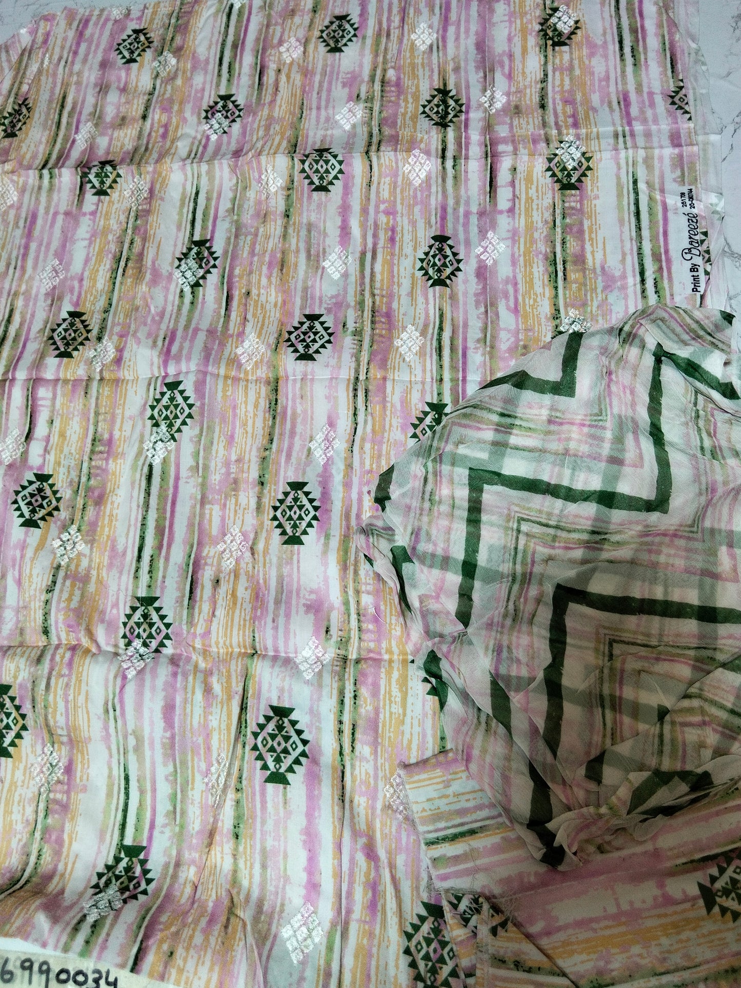 Sale Bareeze Embroidered Linen 3Pc with Chiffon Duppata