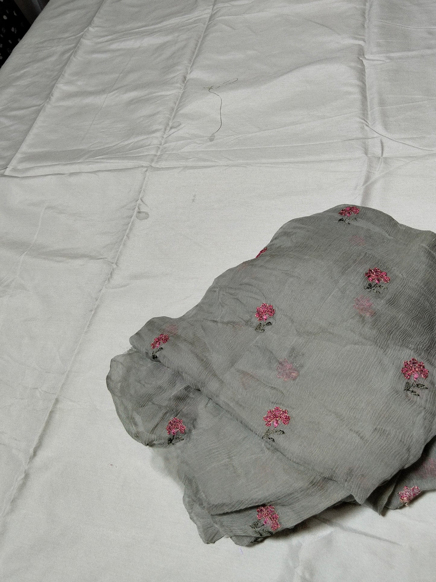 Sale plain khdi net 2pc + breeze embroided pure chiffon dupatta