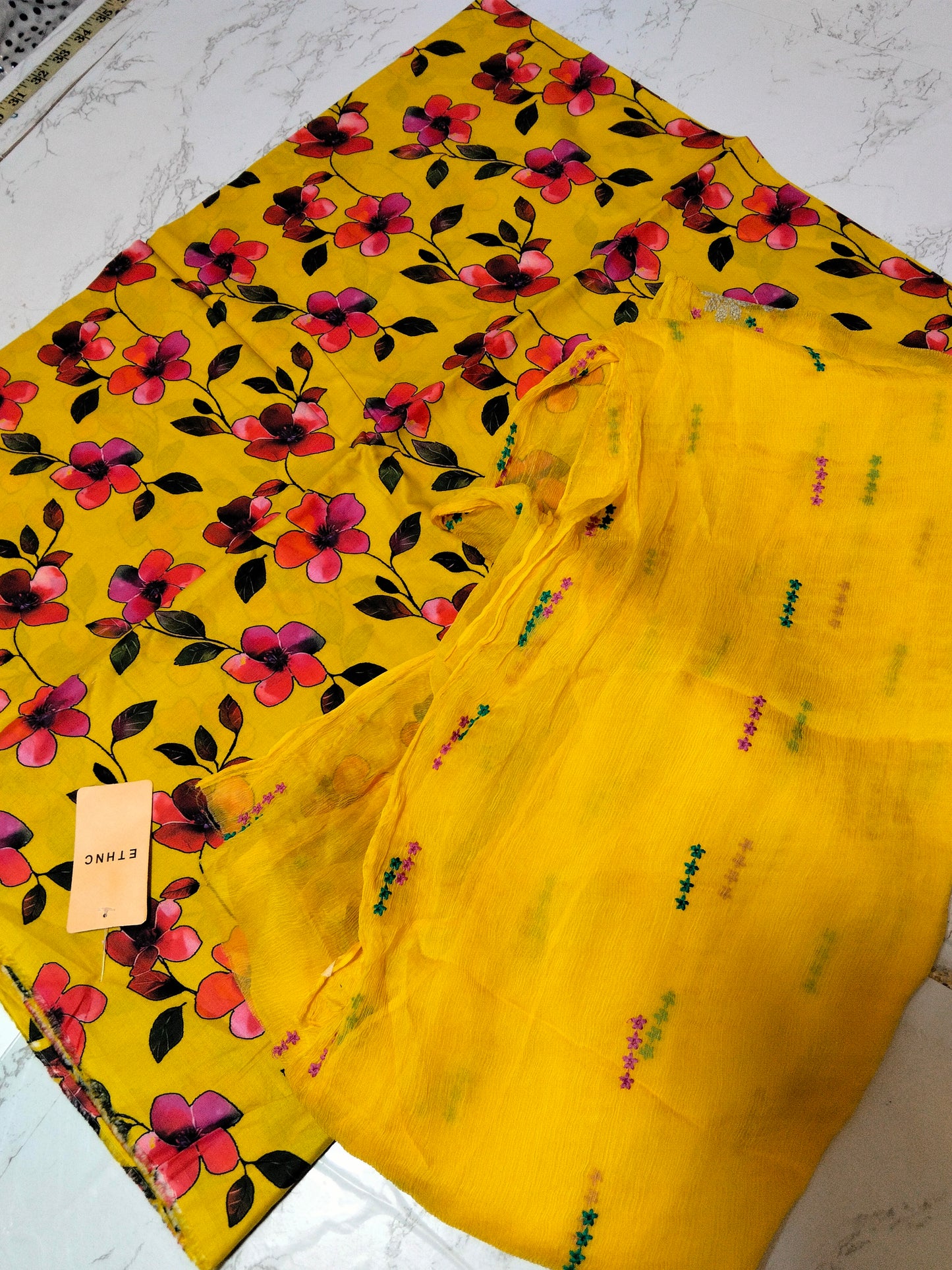 Sale printed lawn 2 PC+breeze embroided pure chiffon dupatta