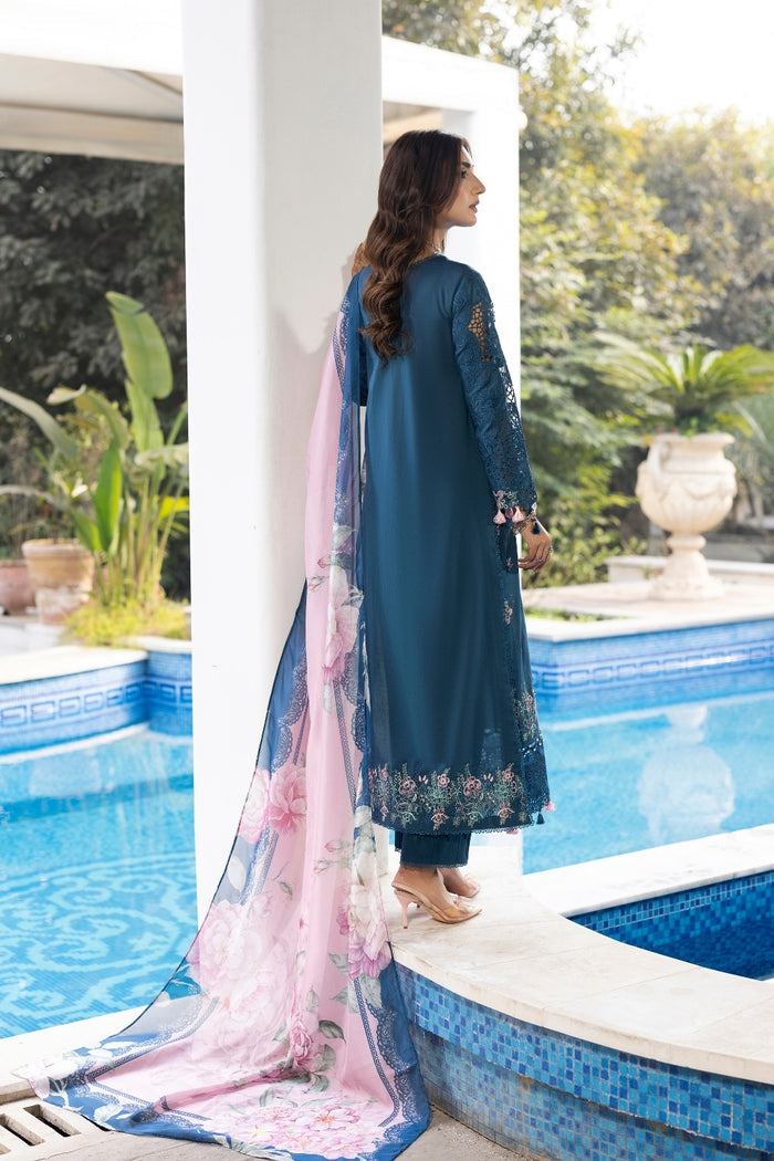 Sale gulmina by marwat textiles luxury embroided lawn 3pc with plain trouser and printed silk dupatta with embroided patches (unstitched)