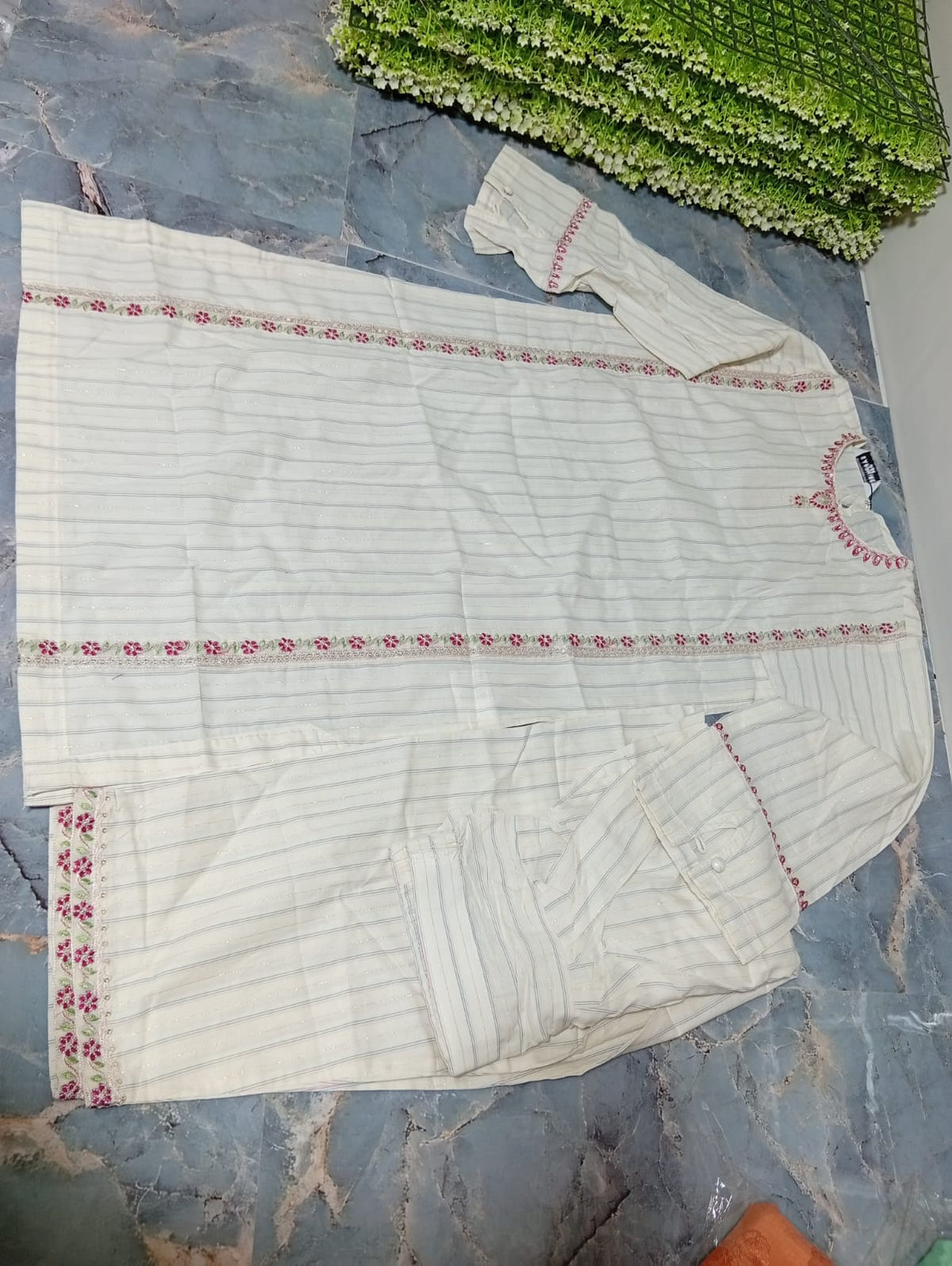 Sapphire kids stitch lawn 2pc