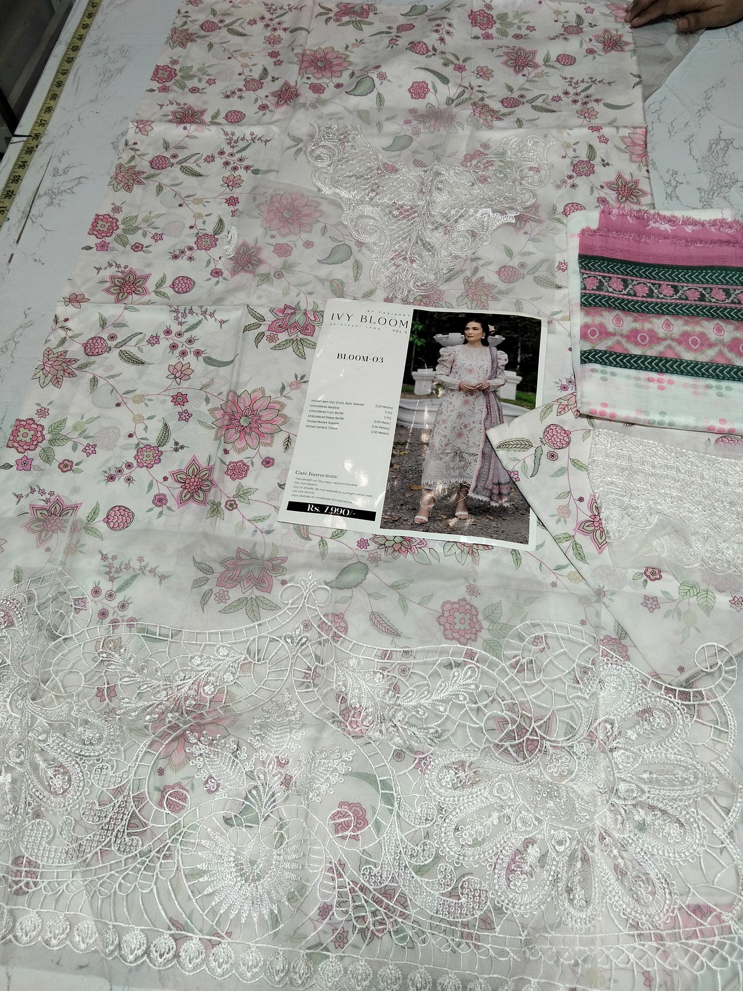 Sale Aabyaan printed lawn 3pc with Embroidered Patches and Printed Monark Dupatta