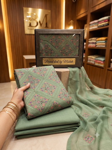 Luxury Karandi embroided 3pc with embroided chiffon duppata plain karandi trouser