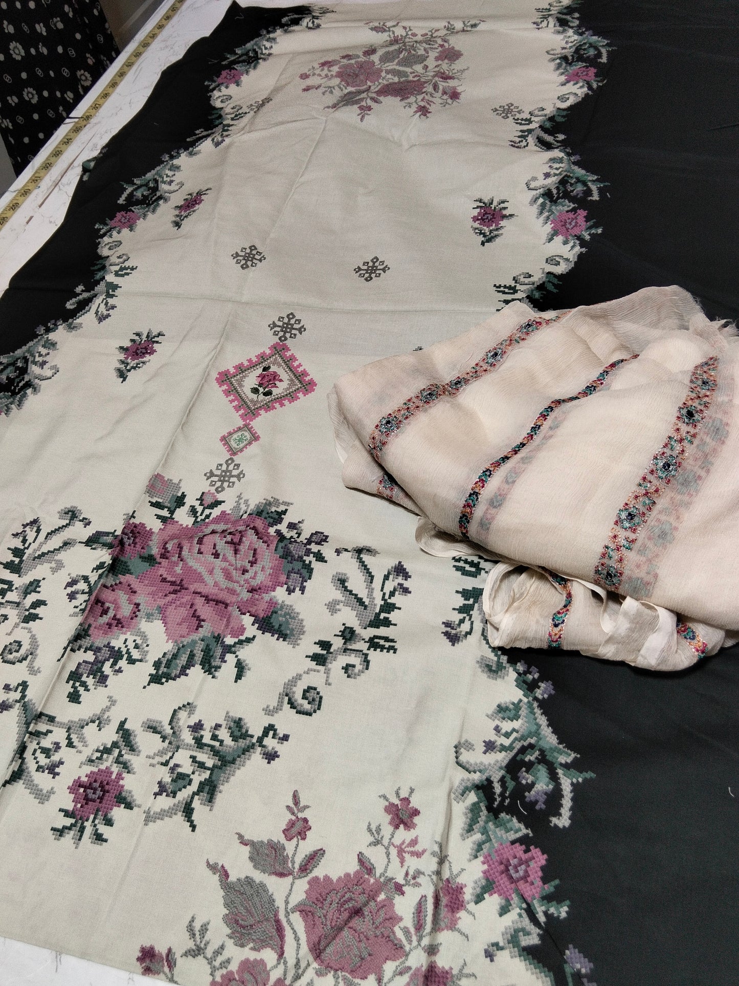 Sale Ethnic Kaftan+ breeze embroided pure chiffon dupatta