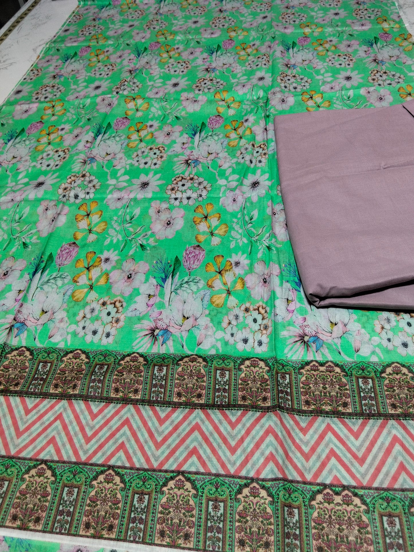 Sale limelight printed lawn 2pc