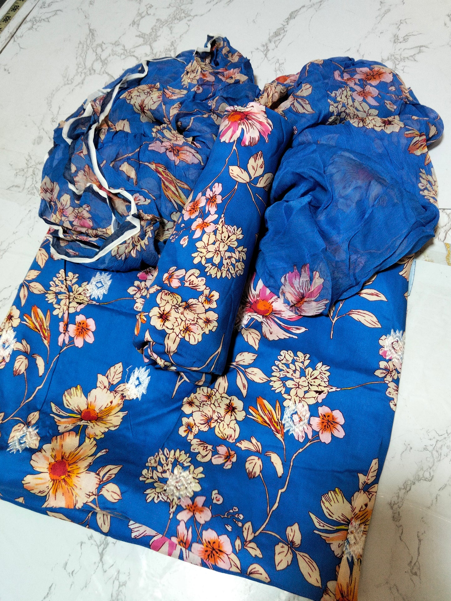 Sale embroided linen 3pc with printed chiffon dupatta