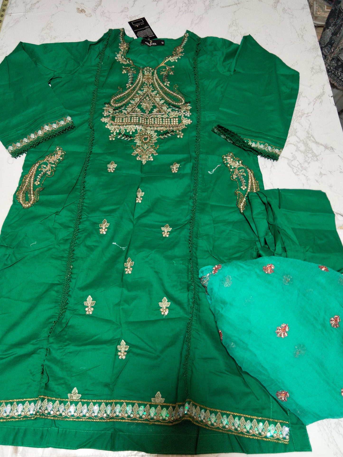 Asim jofa embroided lawn 2pc stitch (Ch. 21) (length. 38) trouser (length. 39) + breeze embroided pure Chiffon Dupatta