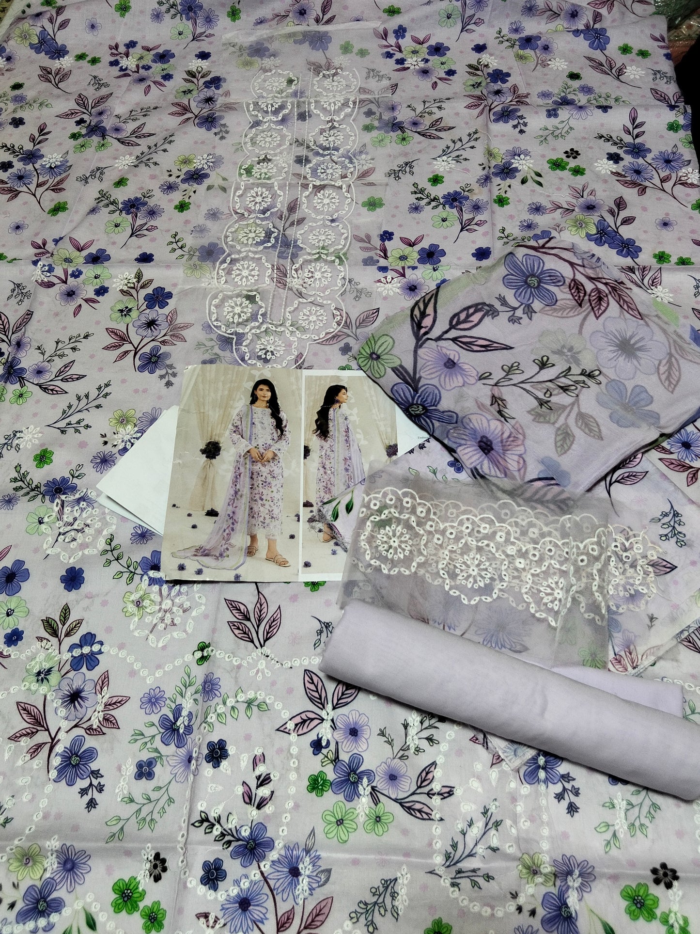Sale Sanam Saeed 3pc pure chiffon dupatta
