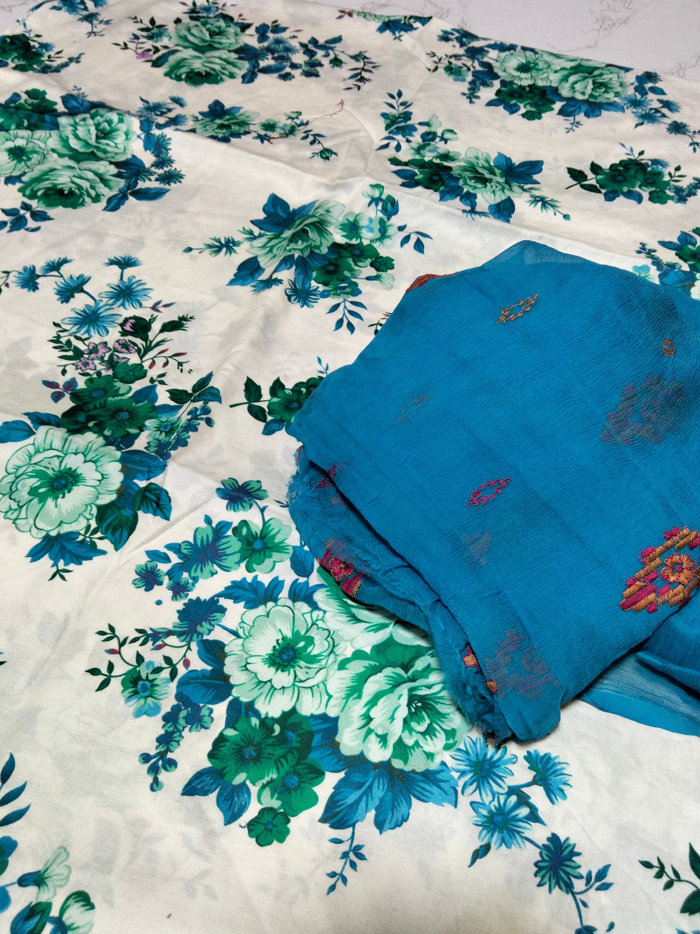 Sale Allover printed lawn 2 pc+Bareeze Embroidered Pure chiffon dupatta