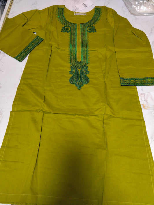 Sale embroided lawn 2pc stitch shirt and trouser ( Ch. 22)(length. 39) trouser (length. 39) + embroided pure chiffon dupatta