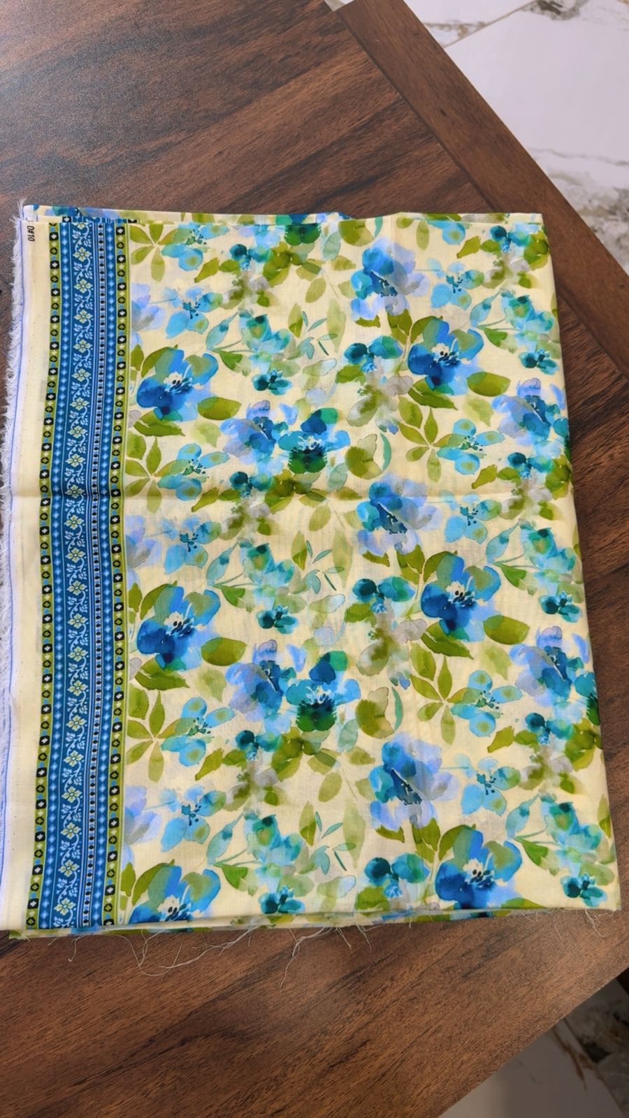 Allover premium printed lawn 2pc with side border