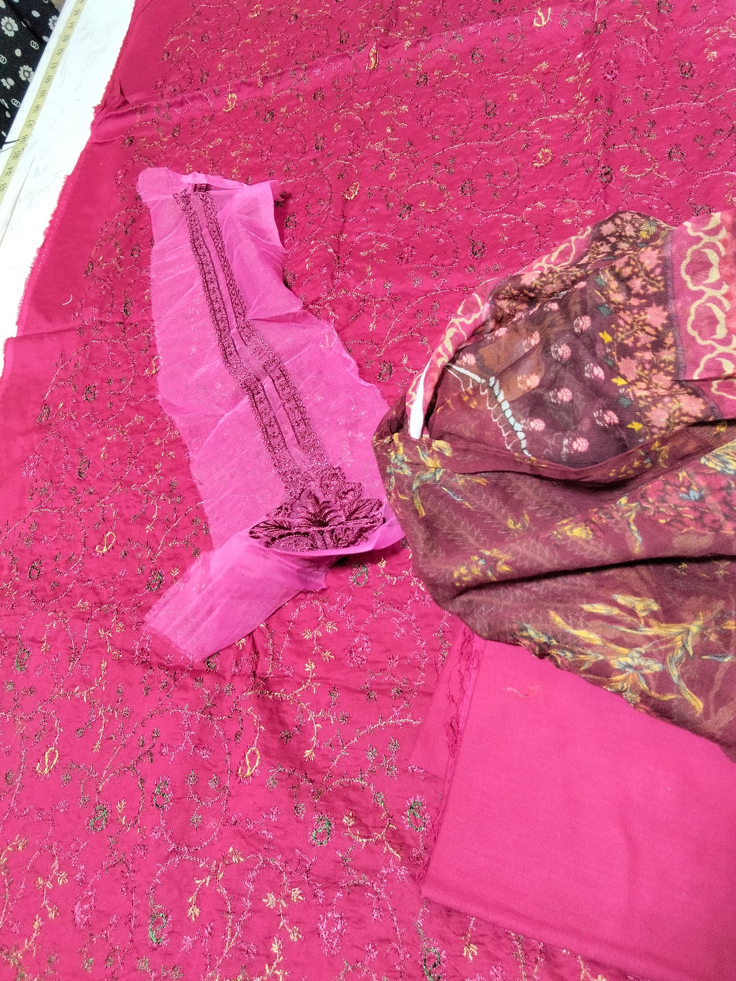 Sale coco by zhara Shahjahan embroided lawn 3pc with printed chiffon dupatta