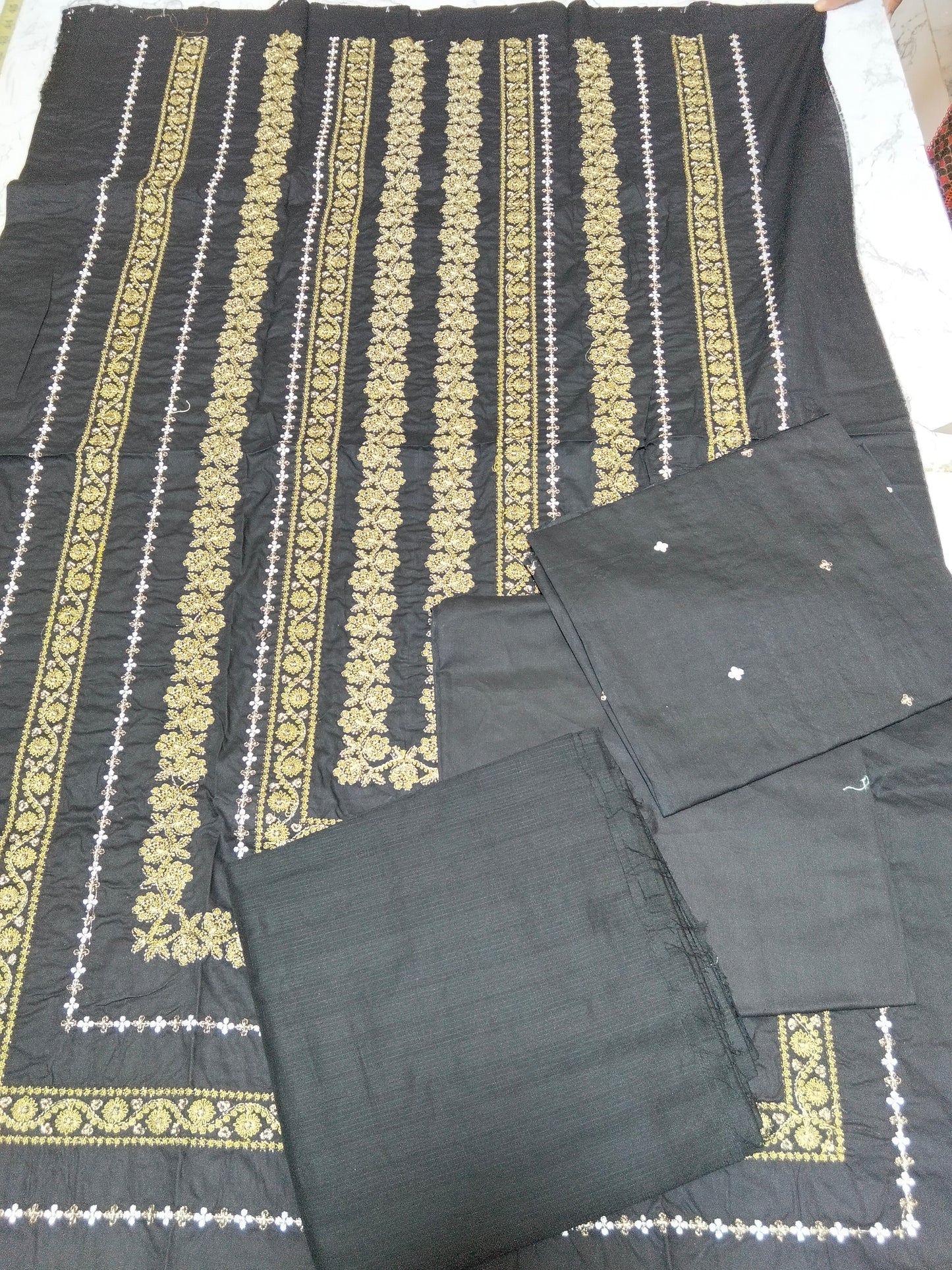 SALE Alkaram embroided Cotton 2pc ( shirt and trouser)