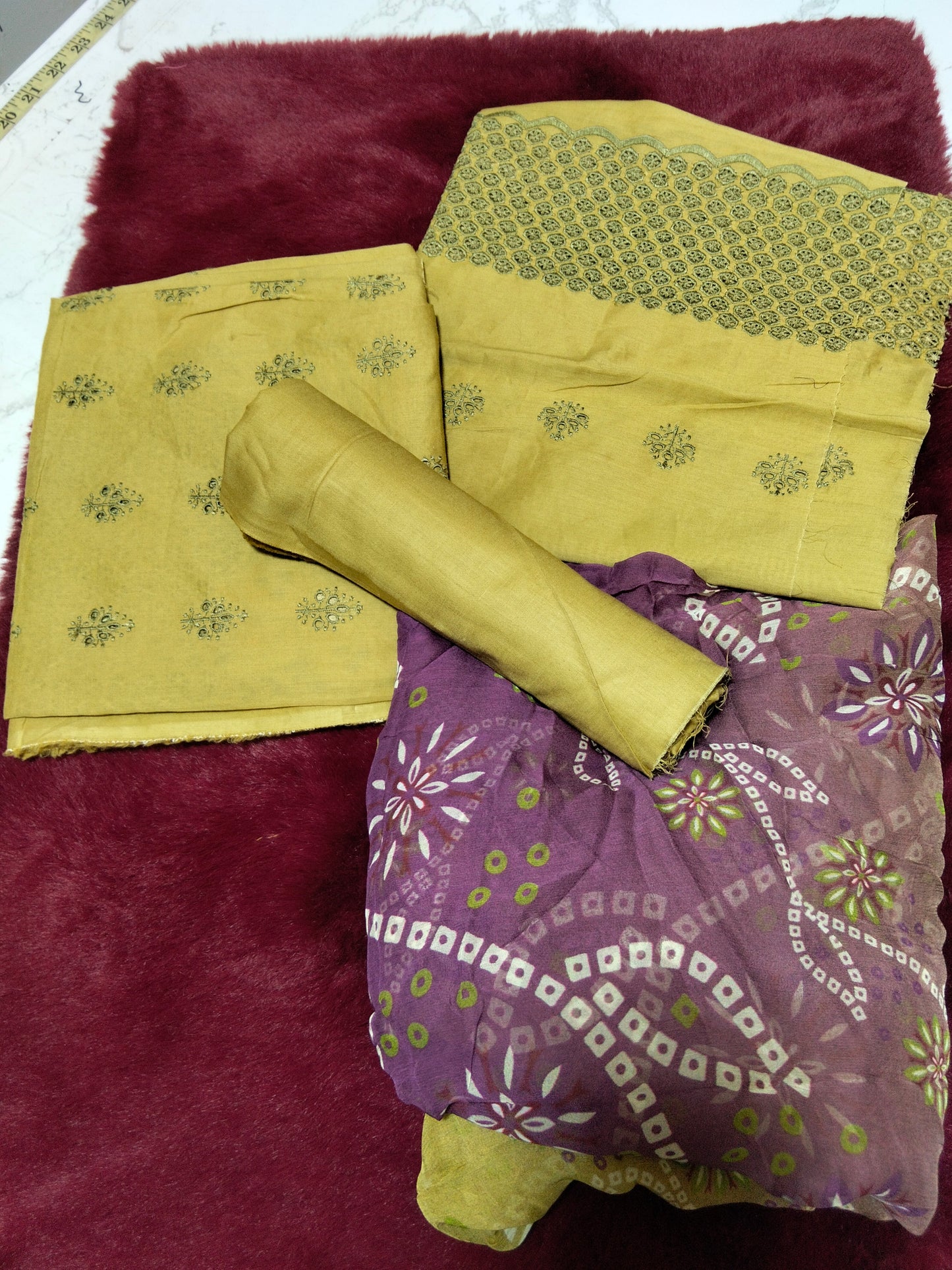 Sale Riaz arts embroided lawn 3pc with printed chiffon dupatta