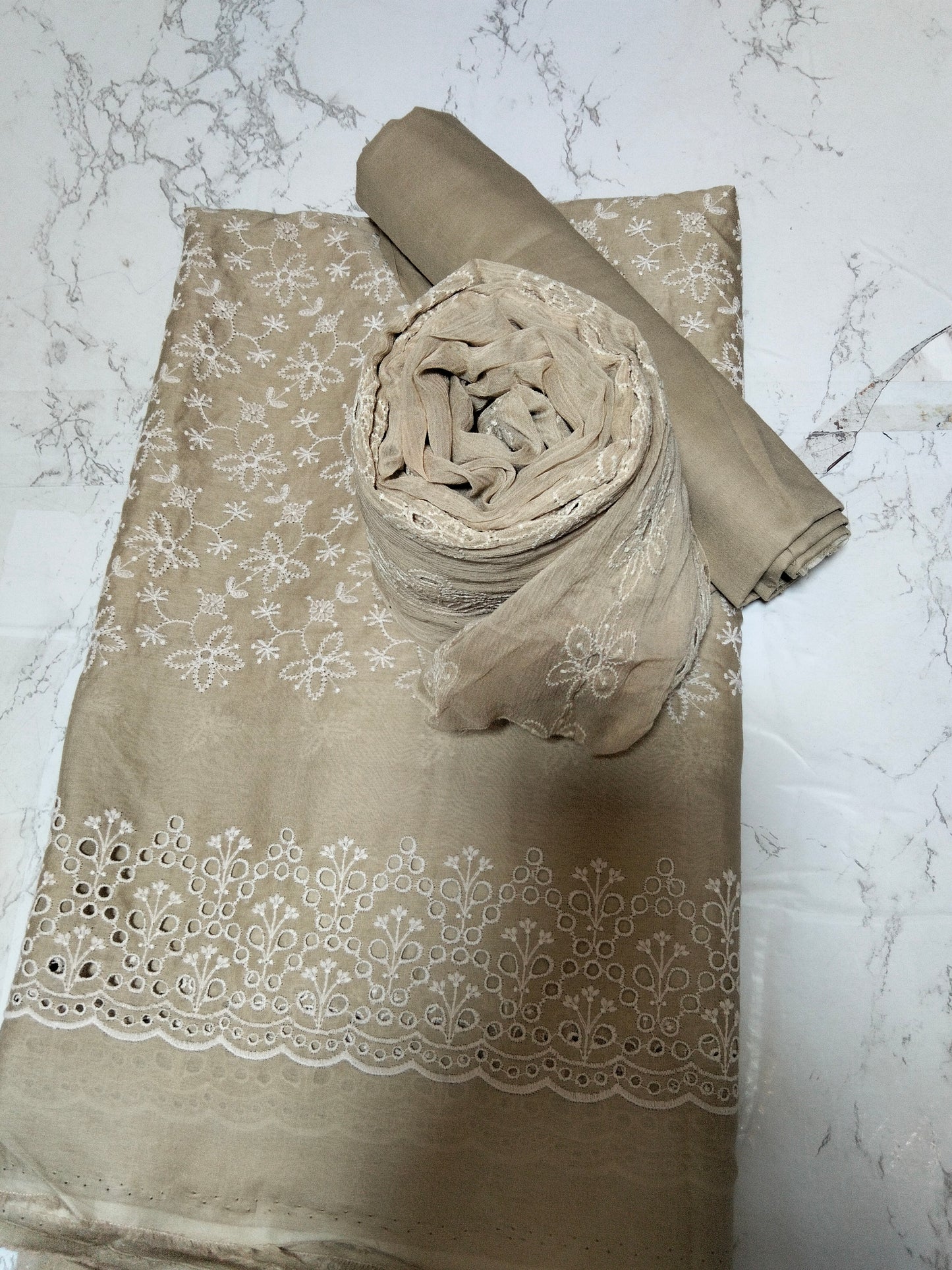 Sale Cross stitch embroided lawn 3pc with embroided chiffon dupatta