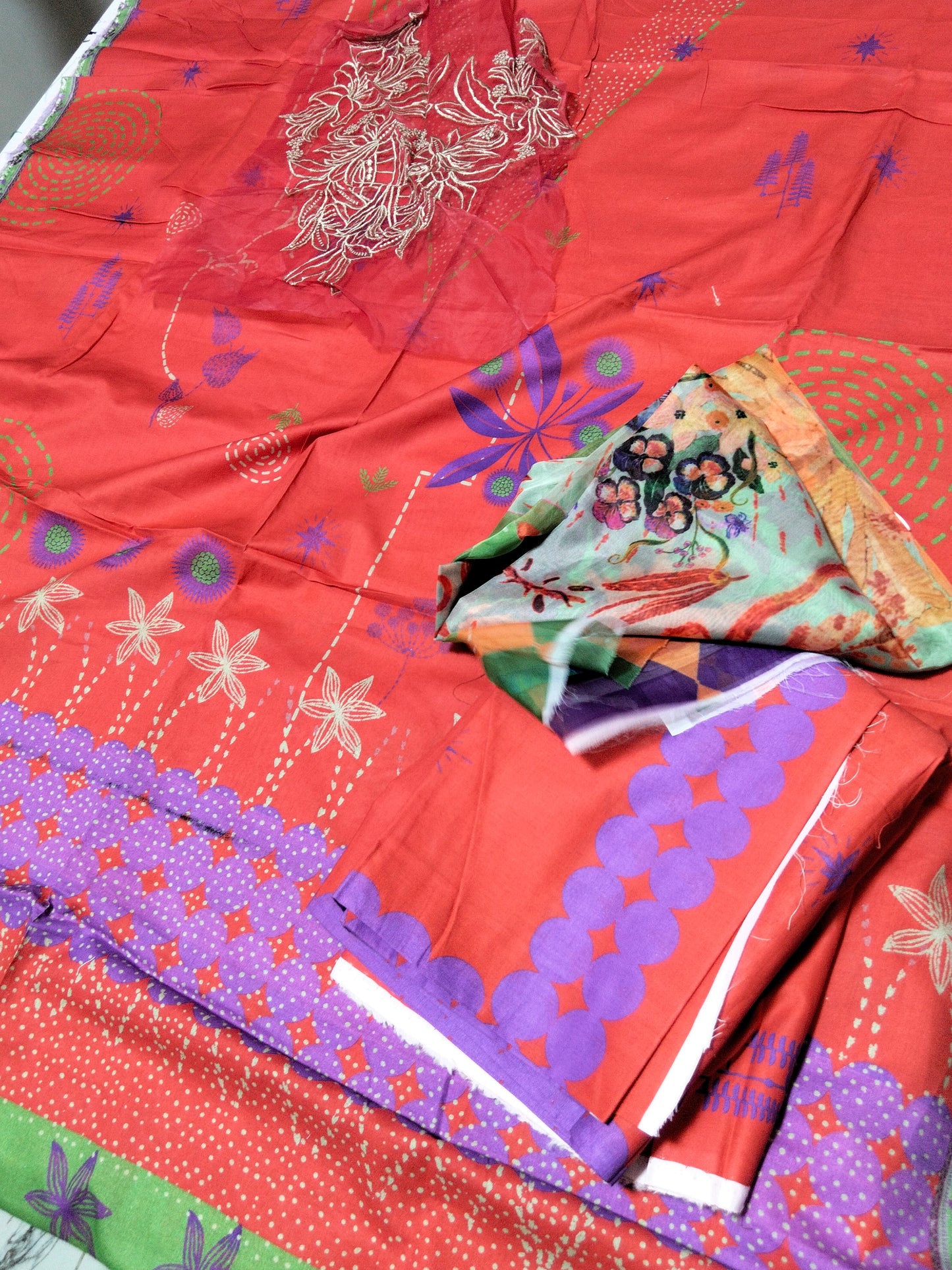 Sale Mushq Printed Lawn 3pc with Embroidered Neckline