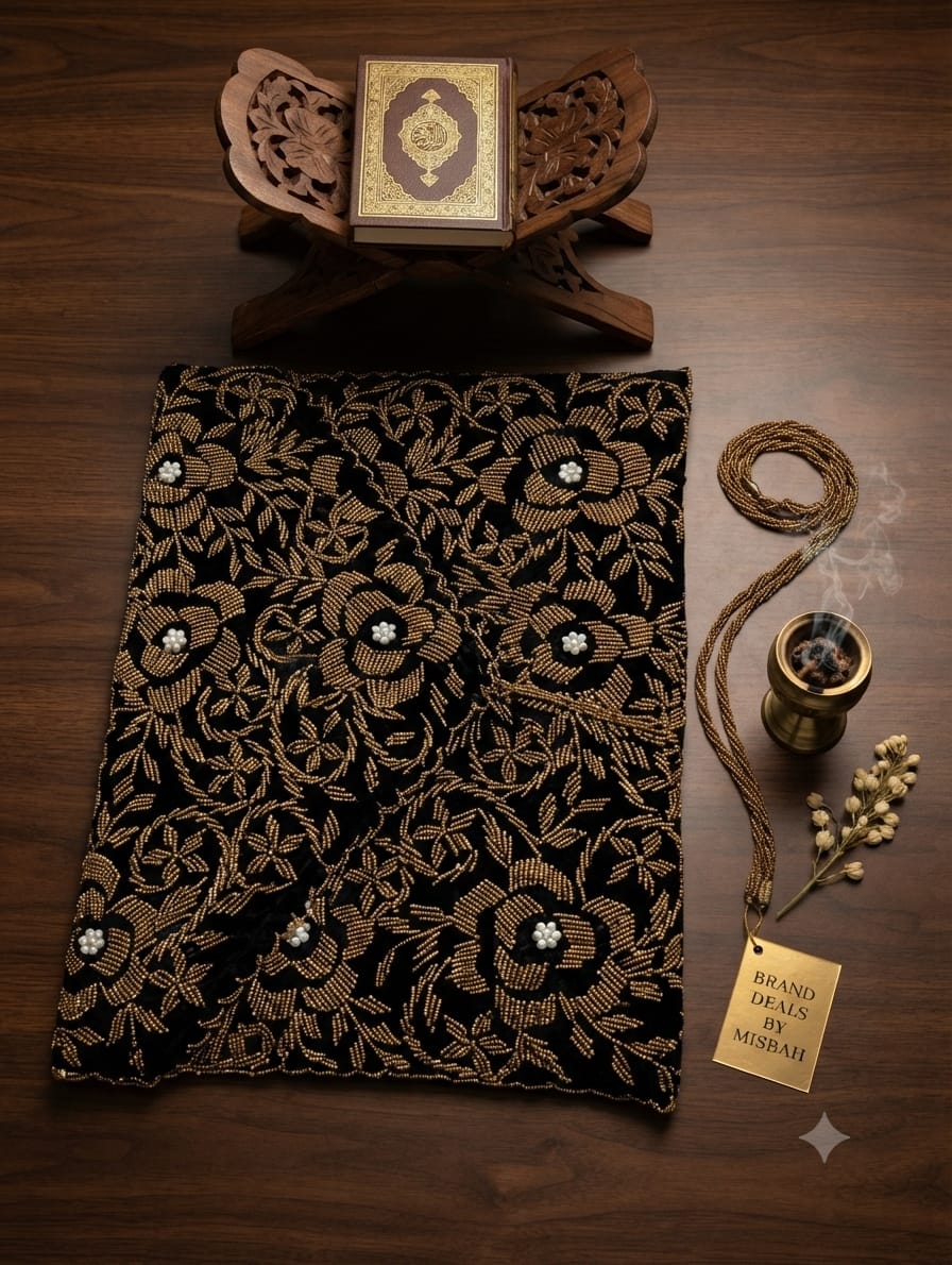 Quran pak ghilaf soft padded polyster filling hand made pearl work velvet base