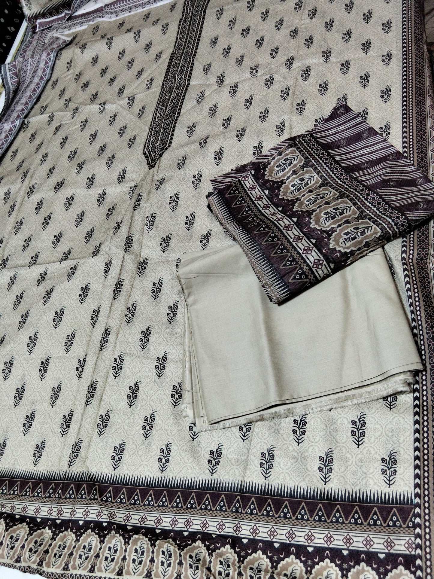 Sale printed lawn 3pc