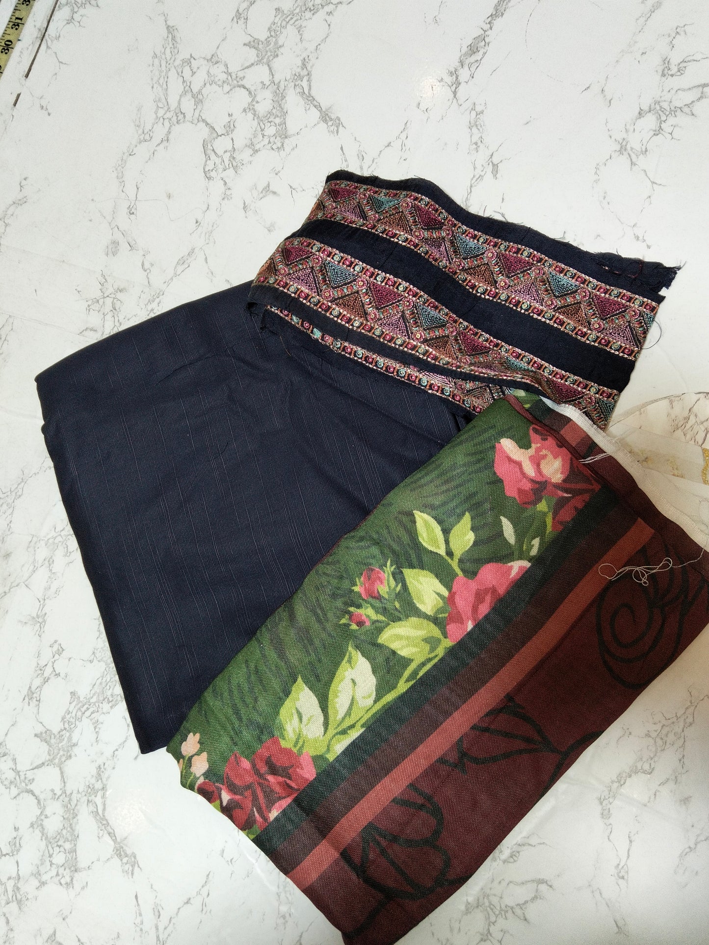 Sale Baroque khadar shirt and trouser with embroided patche and printed shawl (complete 3pc) winter