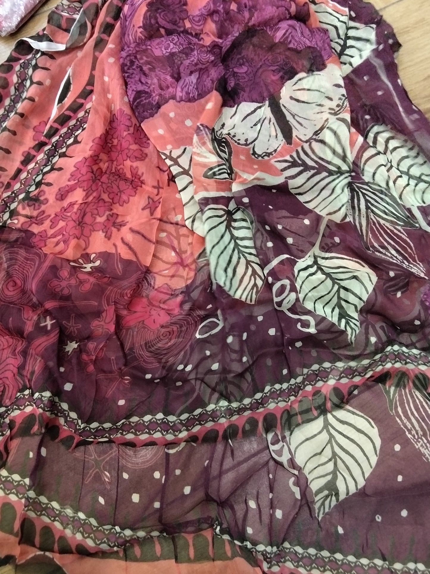 Mushq printed lawn 3pc (complete suit)