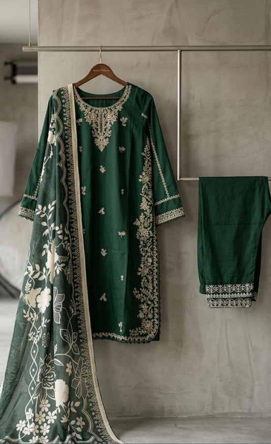 Zeenat pret stitched luxury embroided lawn 3pc with printed silk duppata (small c=19.5 L=44)