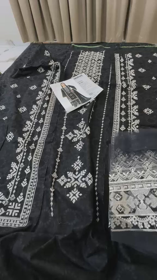 Nishat embroided lawn 3pc with patches