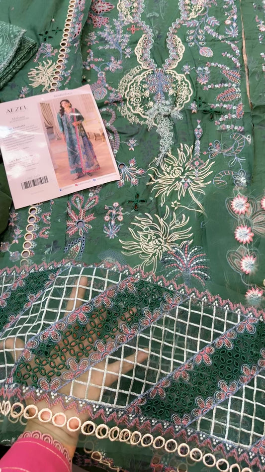 Mushq roheenaz luxury 3pc (Maham)