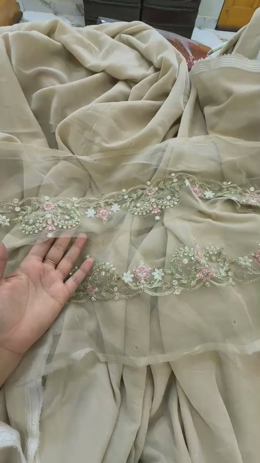 9000 micro velvet 2 pc with Maria b patche