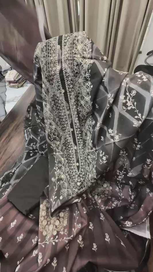 Nishat embroidered Lawn 3pc with Patches