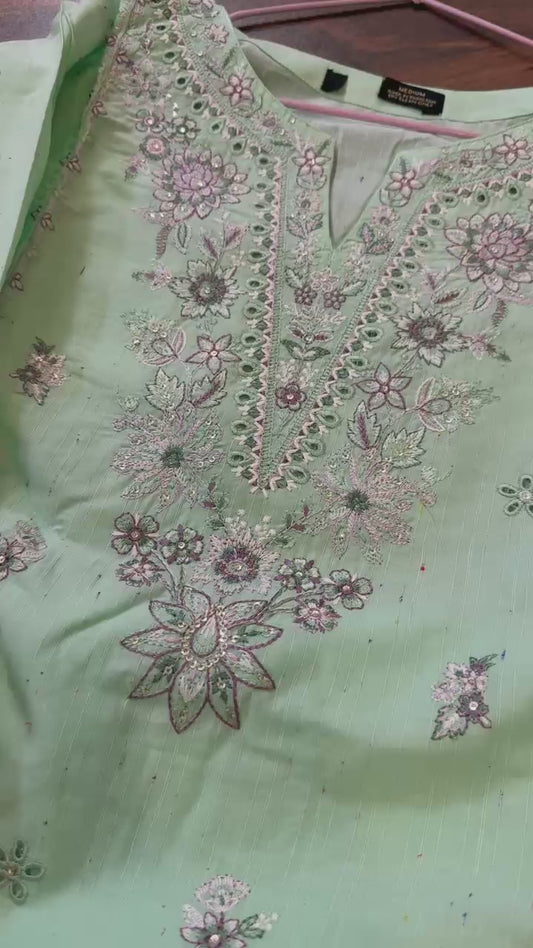 Luxury embroidered lawn 3pc stitched pret