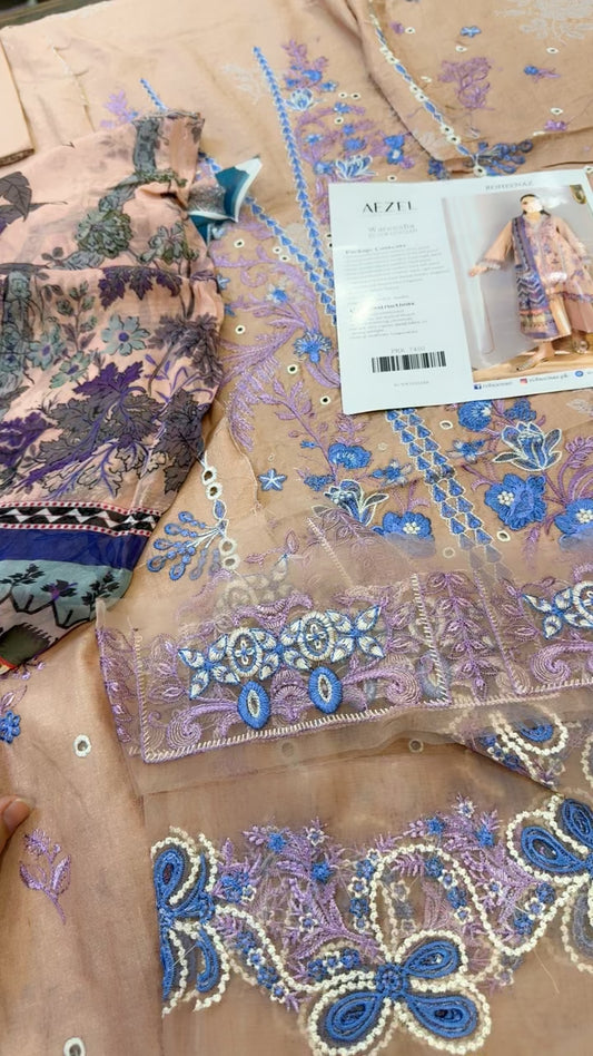 Mushq roheenaz luxury 3pc (wareesha)