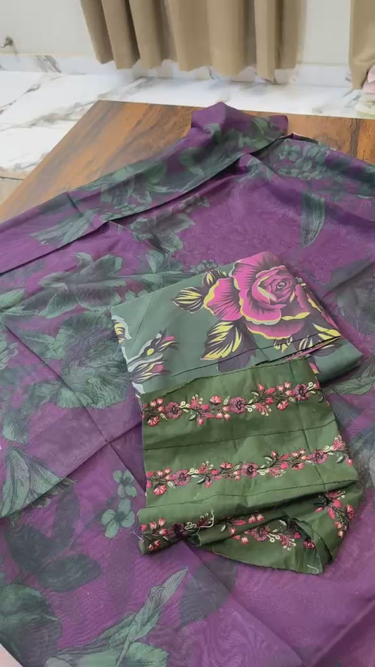 Iznik printed lawn 3pc (patch ka desain change ho skta h)