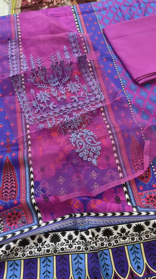 Mushq roheenaz luxury lawn 2 PC