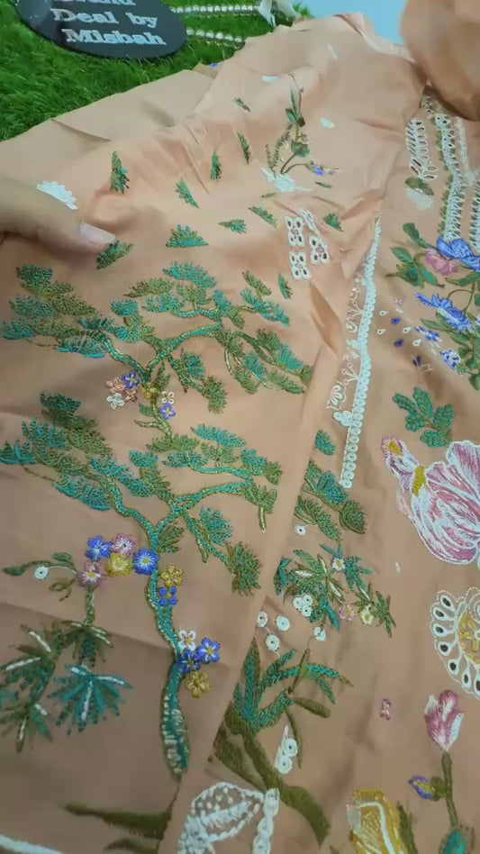 Mushq esmel luxury embroided lawn 2pc shirt and trouser (Dupatta +lace's missing)