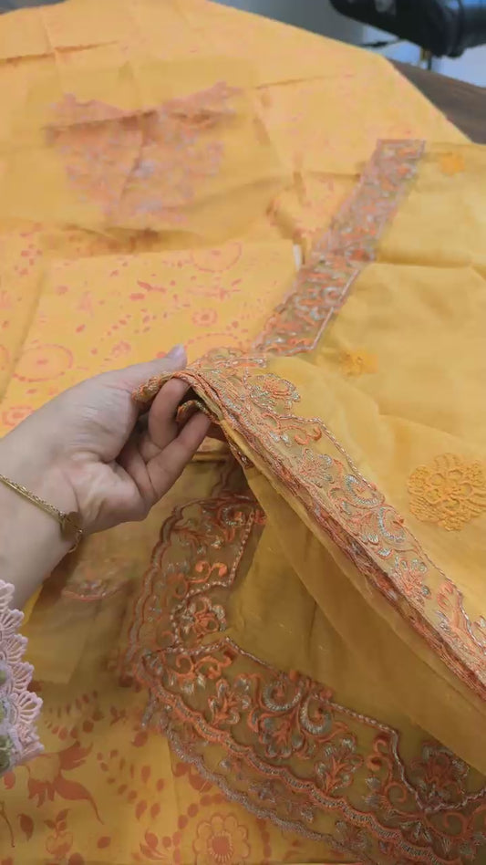 Leila by Mahnoor luxury embroidered lawn 3pc L-08