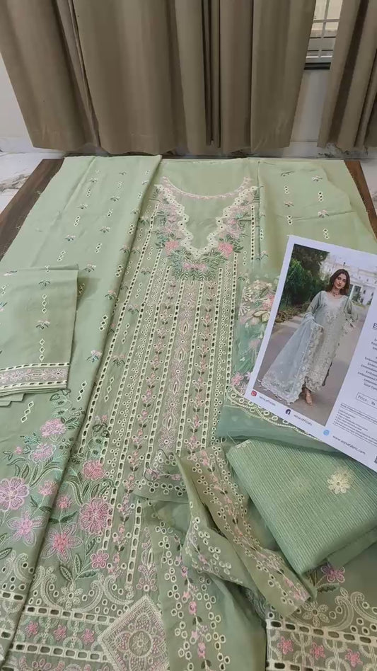 Wirsa luxury embroidered lawn 3pc with patches