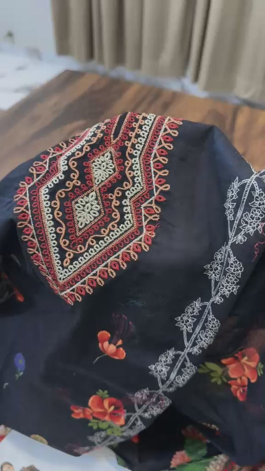 Sapphire embroidered lawn 3pc