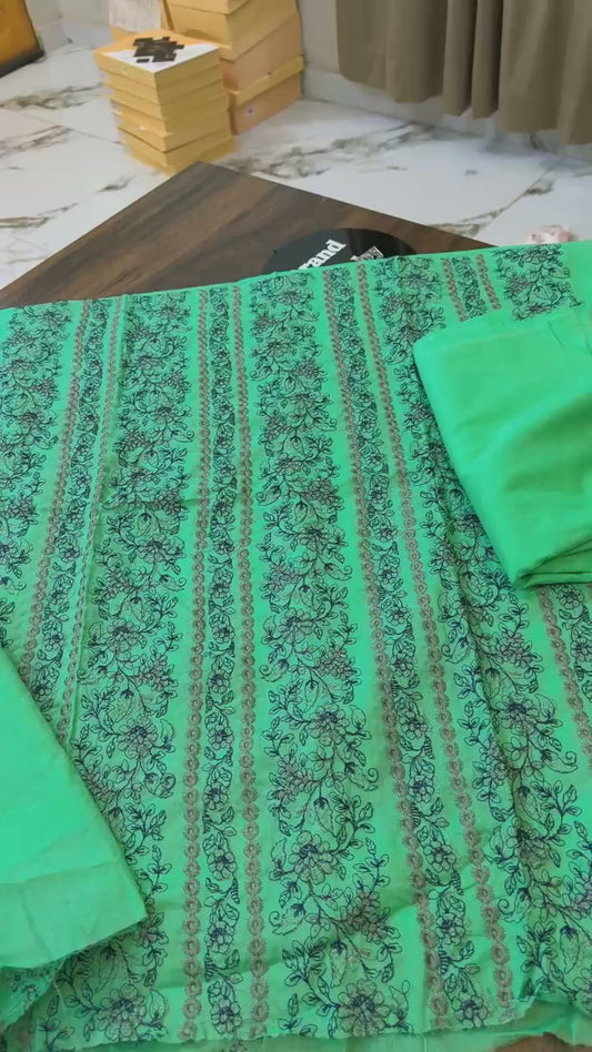 Bareeze embroidered style lawn 2pc code e