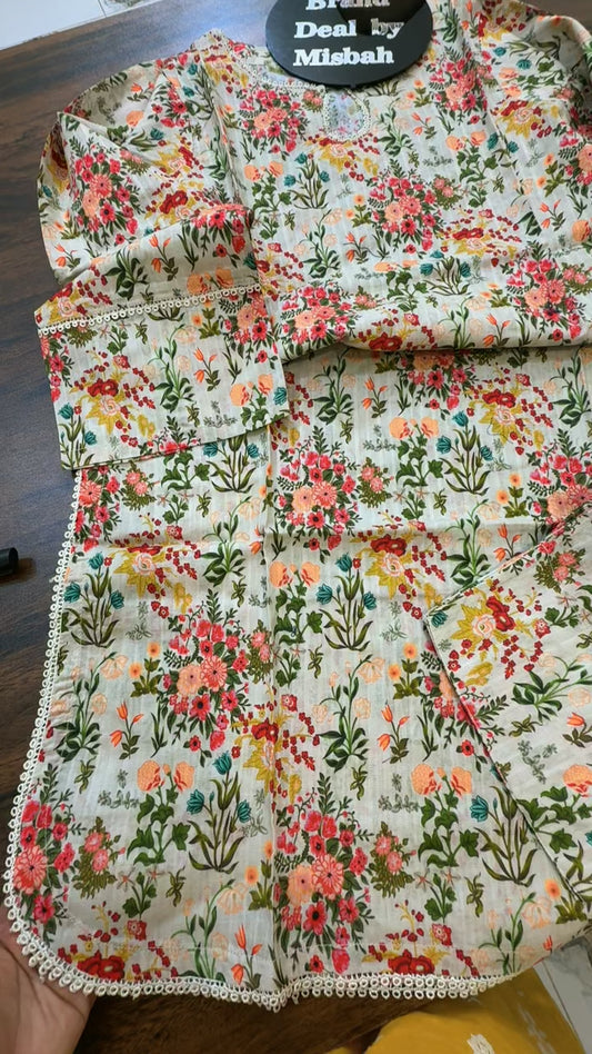 Misbah's stitched 2pc lawn(ethnc orignal fabric)