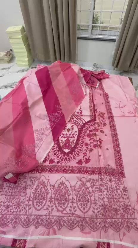 Riaz arts embroided lawn 3pc with embroided duppata