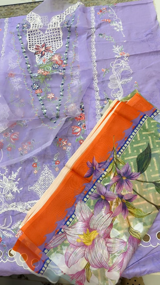 Mushq roheenaz luxury 3pc (Nivra)