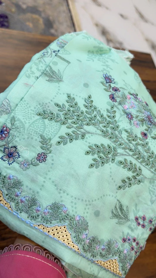 Mushq roheenaz luxury 3pc (avira)