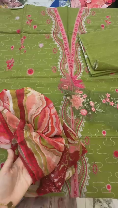 Mushq roheenaz luxury lawn (2 PC)