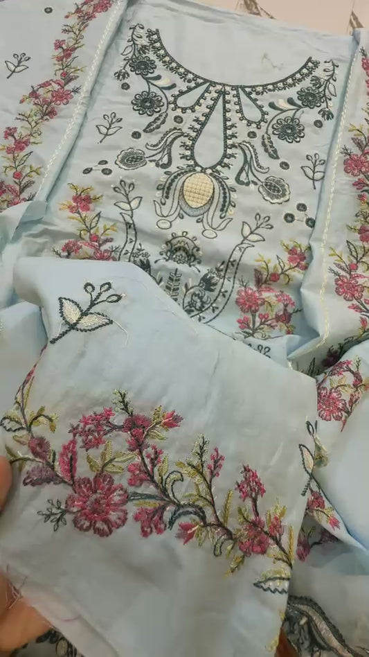 Nureh Riaz arts luxury embroided lawn 3pc