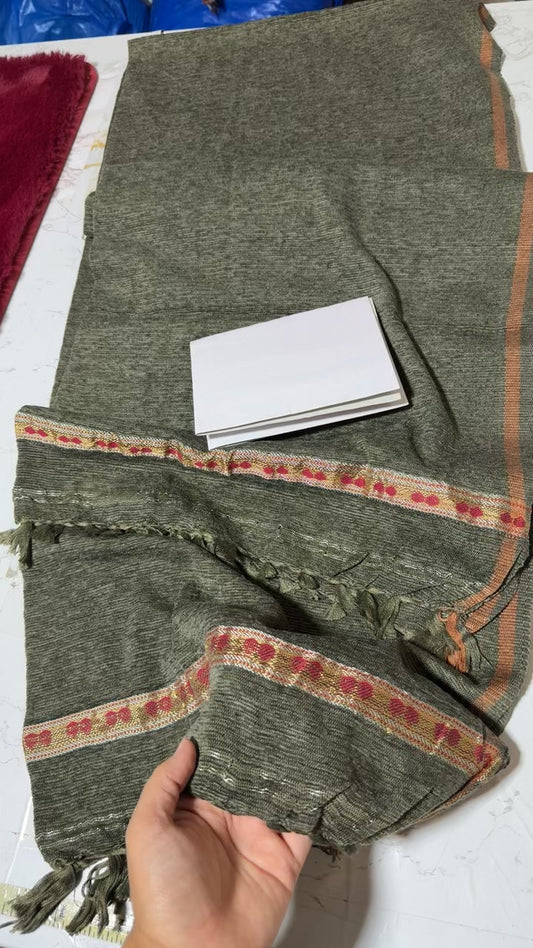 Gents woolen velvet mini shawl