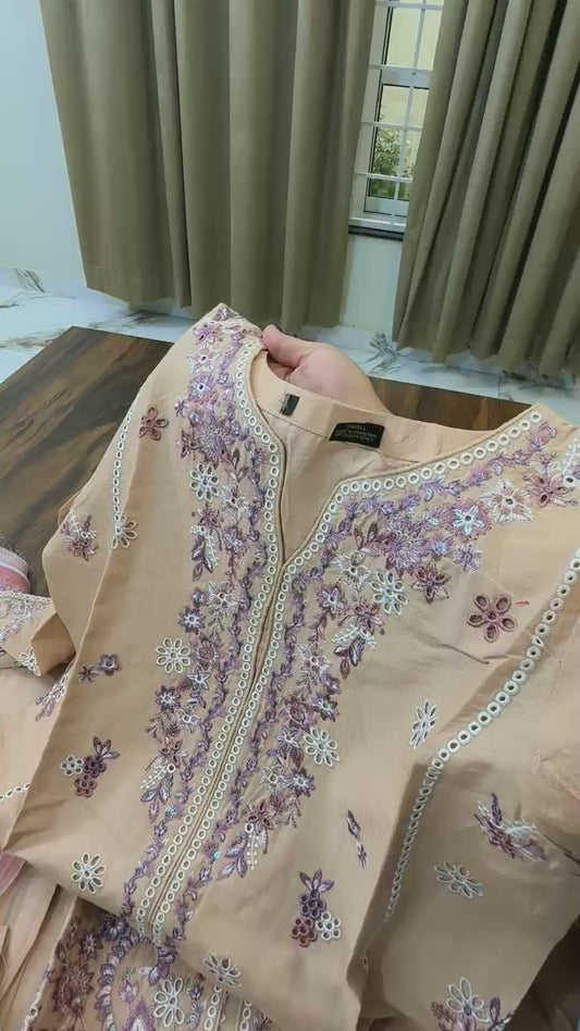 Luxury embroidered lawn 3pc stitched pret